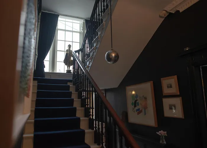 Union Place, Bed & Breakfast *